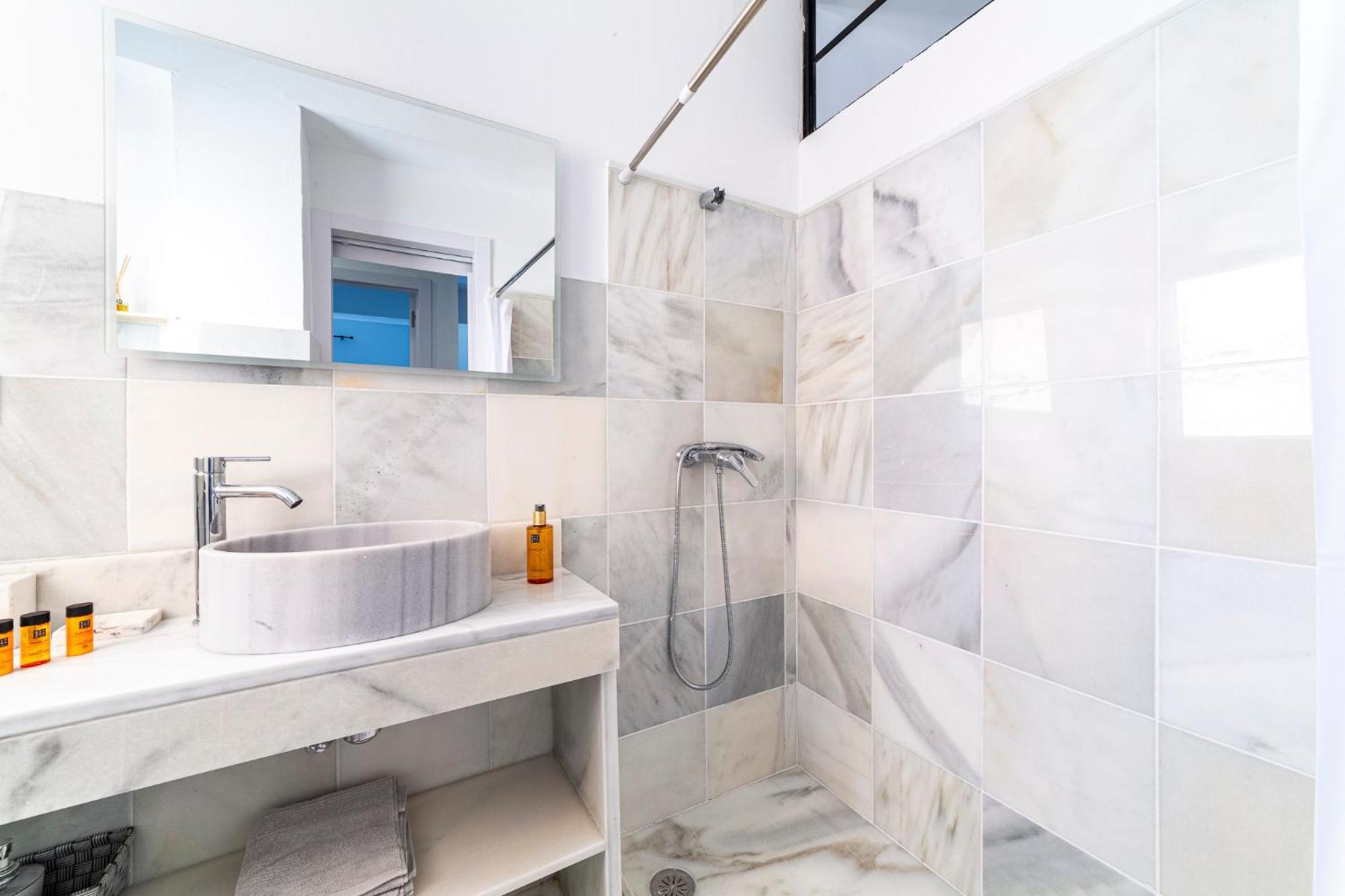 Trendy Homes Alfarerias